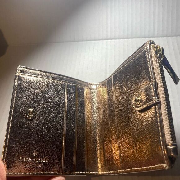 KATE SPADE New York Women’s Bifold Wallet Gold Crinkled Metallic - Picture 6 of 10